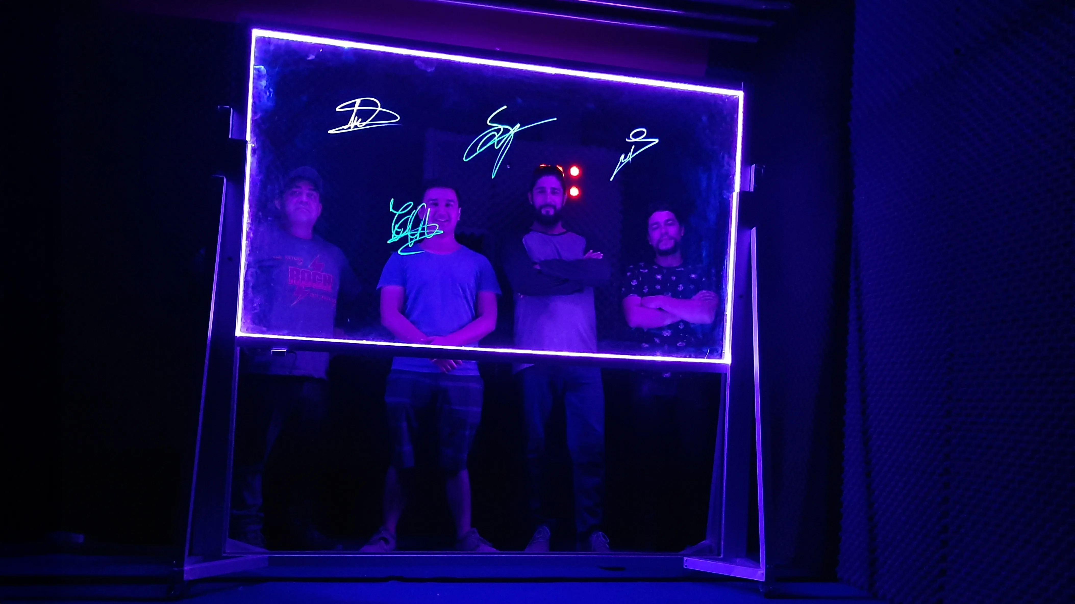 Foto de entrega de la LightBoard sin luz